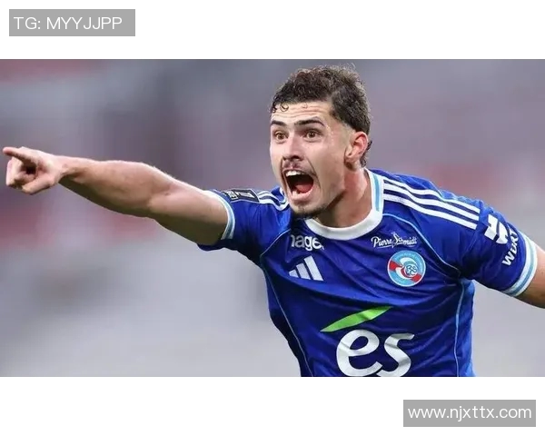 斯特拉斯堡帕尼切利：13场9球，他书写了怎样的蓝翼传奇？